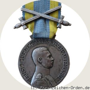 Herzog Ernst Medaille mit Schwertern auf dem Band