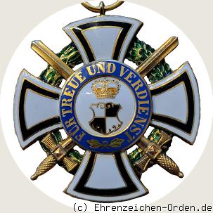 Fürstlicher Hausorden von Hohenzollern Ehrenkreuz 2. Klasse mit Schwertern
